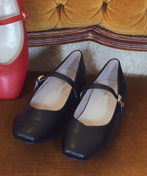 ORiental TRaffic（オリエンタルトラフィック）の「ORiental TRaffic ストラップパンプス（パンプス・レディース・レッド/ブラック/シルバー・38/37/36/35/39）」の2枚目の写真