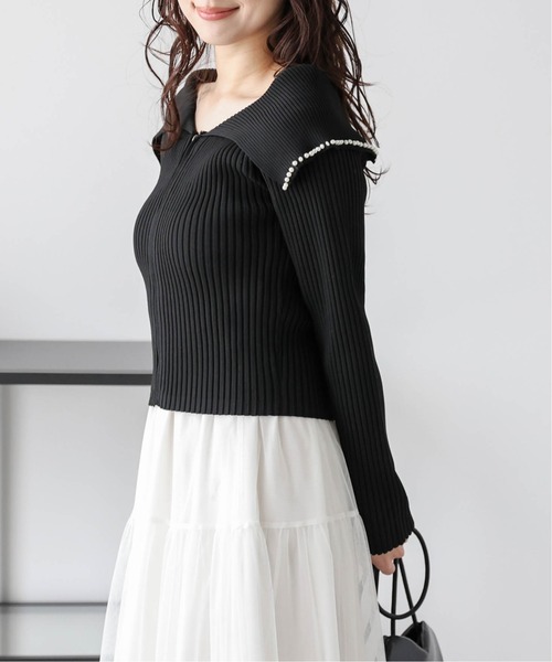 AMELY(エミリー)の「ビッグカラー×パール ジップニット(ニット/セーター・レディース・ベージュ/ブラック/ブルーグレー・フリー)」の6枚目の写真