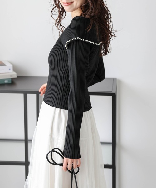 AMELY(エミリー)の「ビッグカラー×パール ジップニット(ニット/セーター・レディース・ベージュ/ブラック/ブルーグレー・フリー)」の9枚目の写真