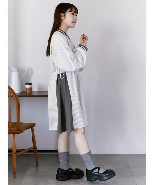 ehka sopo(エヘカソポ)の「ブロッキングワンピース(ワンピース・レディース・グレー/オフホワイト/サックスブルー・F)」の21枚目の写真