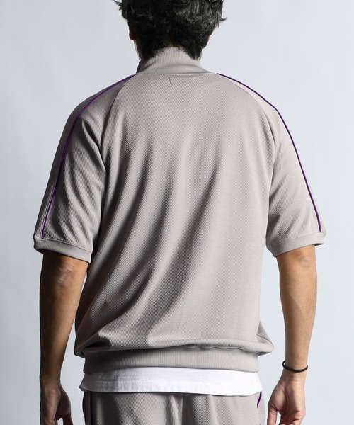 The DUFFER of ST.GEORGE（ザダファーオブセントジョージ）の「S/SL POLYESTER JERSEY SET UP TRUCK JACKET：セットアップ 5分袖 トラックジャケット（ジャージ・メンズ・ブラック/ライトグレー・MEDIUM/LARGE/X-LARGE）」の12枚目の写真