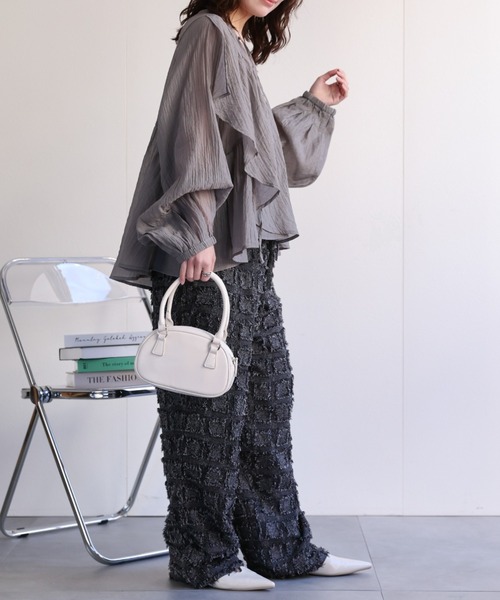 ap retro（アプレトロ）の「2wayシアーフリルブラウス / ラッフルブラウス（シャツ/ブラウス・レディース・アイボリー/ブラック/チャコール・FREE）」の8枚目の写真