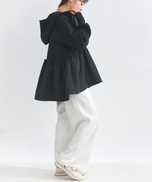 PICCIN PERLA(ピッチンペルラ)の「裾ギャザーフードパーカー(パーカー・レディース・ブラック・M)」の7枚目の写真