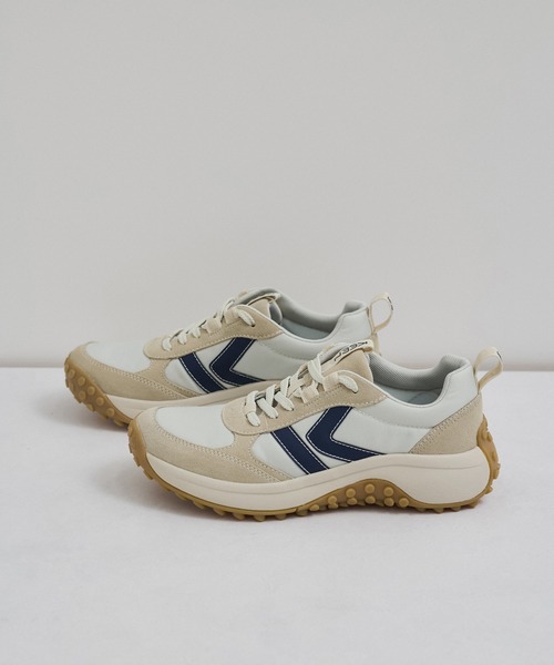 KEEN(キーン)の「【KEEN】KS86 スニーカー(スニーカー・レディース・ホワイト系その他2/ブラック系その他/サックスブルー・24.0cm/25.0cm/23.0cm)」の2枚目の写真