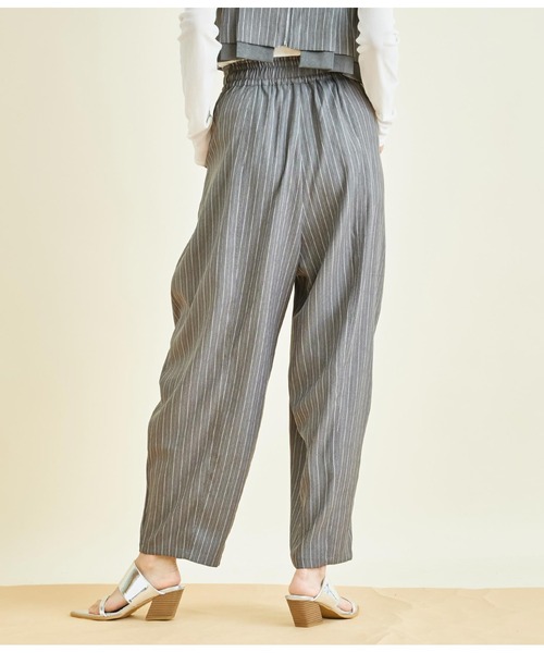 Settimissimo(セッティミッシモ)の「ヘリンボーン ストライプ カーブ パンツ(その他パンツ・レディース・ベージュ/グレー・FREE)」の4枚目の写真