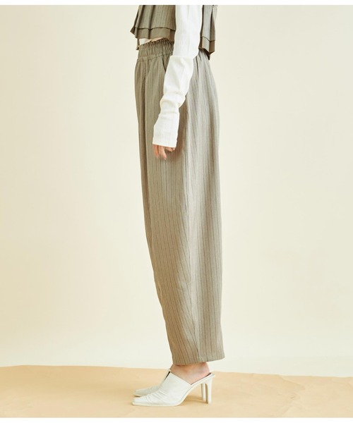 Settimissimo(セッティミッシモ)の「ヘリンボーン ストライプ カーブ パンツ(その他パンツ・レディース・ベージュ/グレー・FREE)」の17枚目の写真