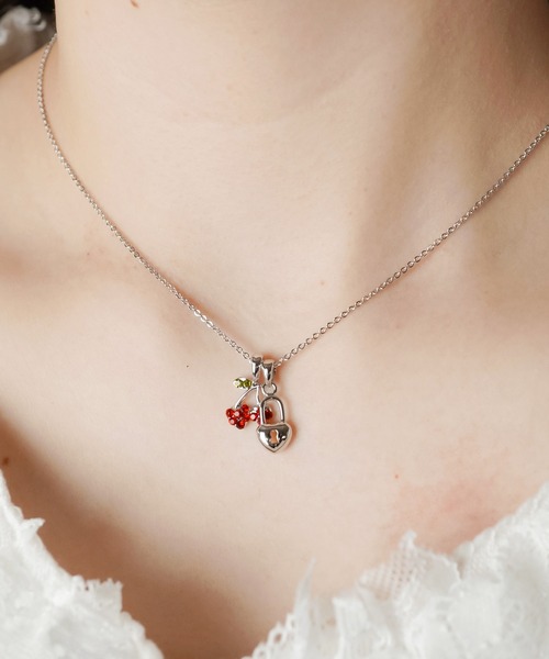 SPINNS（スピンズ）の「細ネックレス/平成女児モチーフ（ネックレス・レディース・C/A/B・ONESIZE）」の3枚目の写真