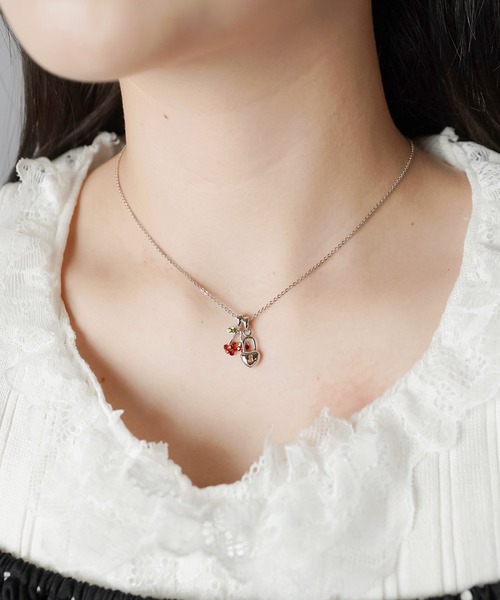 SPINNS（スピンズ）の「細ネックレス/平成女児モチーフ（ネックレス・レディース・C/A/B・ONESIZE）」の5枚目の写真