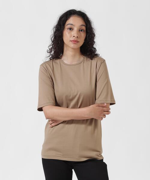 ATON（エイトン）の「ATON (エイトン) SUVIN 60/2 PERFECT S/S T-SHIRT/WOMENS（Tシャツ/カットソー・レディース・ブラック/ホワイト/キャメル/ホワイト系2/ブラウン・2）」の5枚目の写真