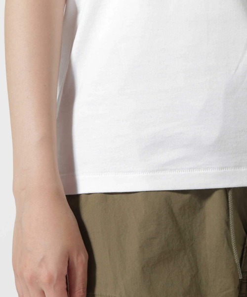 ATON（エイトン）の「ATON (エイトン) SUVIN 60/2 PERFECT S/S T-SHIRT（Tシャツ/カットソー・レディース・ブラック/ホワイト/キャメル/ホワイト系2・2）」の7枚目の写真