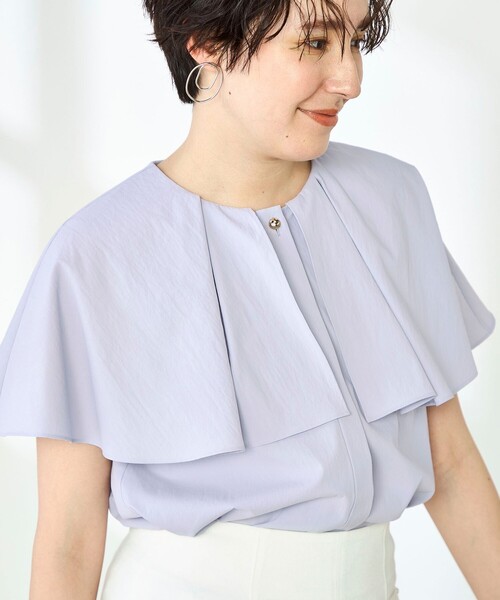 NOLLEY’S Sophi（ノーリーズソフィ）の「高機能 タフタケープブラウス（シャツ/ブラウス・レディース・ホワイト/ラベンダー/ブラック・38）」の3枚目の写真