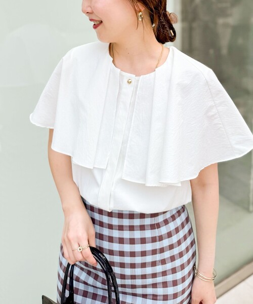 NOLLEY’S Sophi（ノーリーズソフィ）の「高機能 タフタケープブラウス（シャツ/ブラウス・レディース・ホワイト/ラベンダー/ブラック・38）」の2枚目の写真