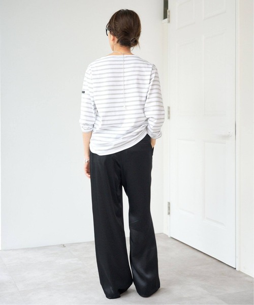 IENA（イエナ）の「ドレープサテンパンツ（その他パンツ・レディース・ブラック/カーキ・34/36/38）」の18枚目の写真