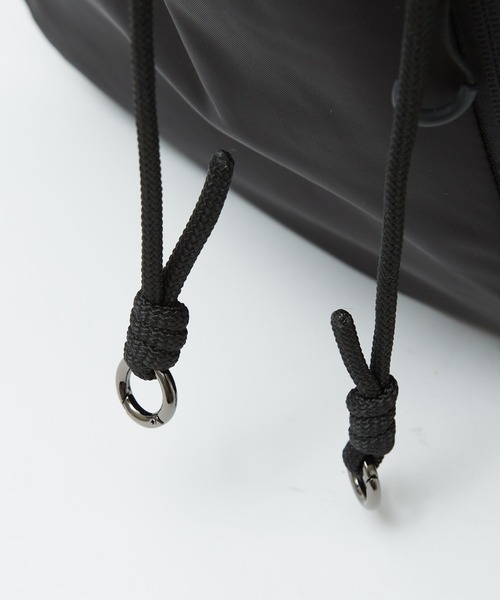 Ampersand（アンパサンド）の「【Ampersand /アンパサンド】Zip shoulder bag/ジップショルダーバッグ/ナイロン/ショルダー/大容量/ユニセックス【WEB限定】（トートバッグ・レディース・ブラック/カーキ・フリー）」の12枚目の写真