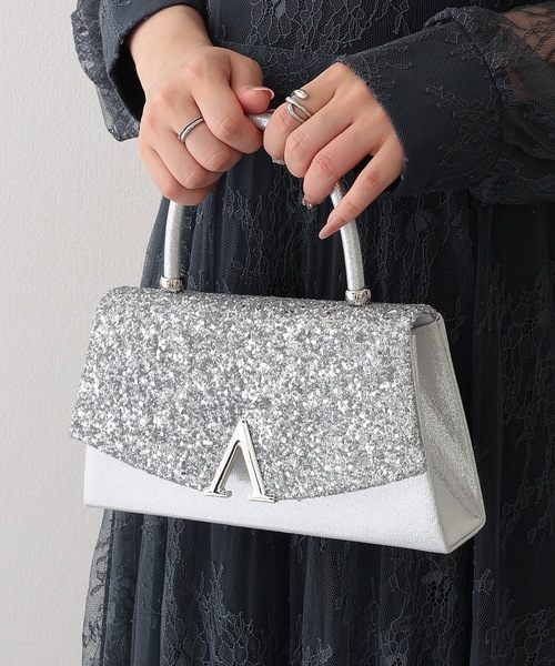 Lace Ladies(レースレディース)の「グリッター フラップ スマート 2WAY パーティーバッグ(クラッチバッグ・レディース・シルバー/ブラック・FREE)」の13枚目の写真