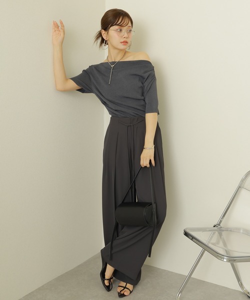LAULEN（ローレン）の「asymmetry drape tops /アシンメトリー ドレープ 半袖 トップス（Tシャツ/カットソー・レディース・チャコールグレー/ブラック/アイボリー・FREE）」の12枚目の写真