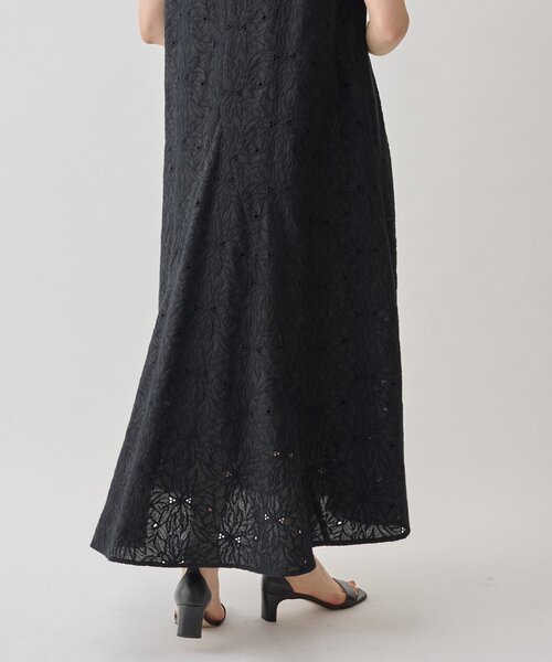 LIVETART(リヴェタート)の「グロリオサ刺繍ワンピース(インナー付き)(ワンピース・レディース・レッド/ブラック・FREE)」の7枚目の写真