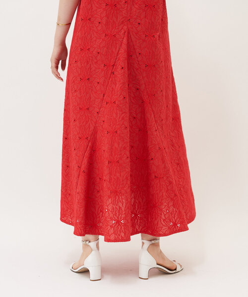 LIVETART(リヴェタート)の「グロリオサ刺繍ワンピース(インナー付き)(ワンピース・レディース・レッド/ブラック・FREE)」の13枚目の写真