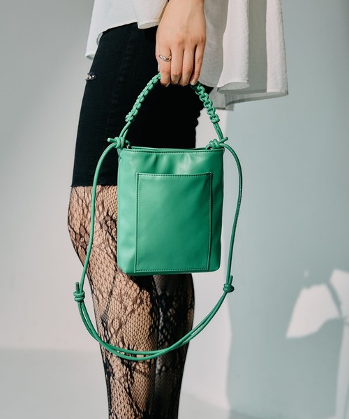 LEPSIM（レプシィム）の「編みハンドルフェイクレザーミニショルダー　494494（ショルダーバッグ・レディース・グリーン/ブラック/ガンメタ・ONE SIZE）」の7枚目の写真