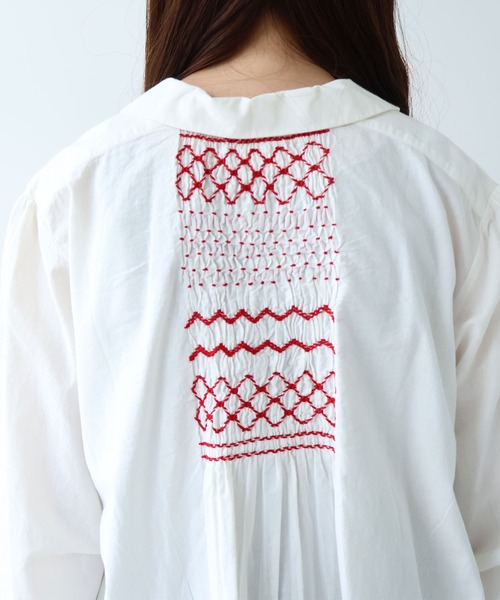 bulle de savon（ビュルデサボン）の「smocking fuwari ブラウス（シャツ/ブラウス・レディース・ブラック/ホワイト・FREE）」の7枚目の写真