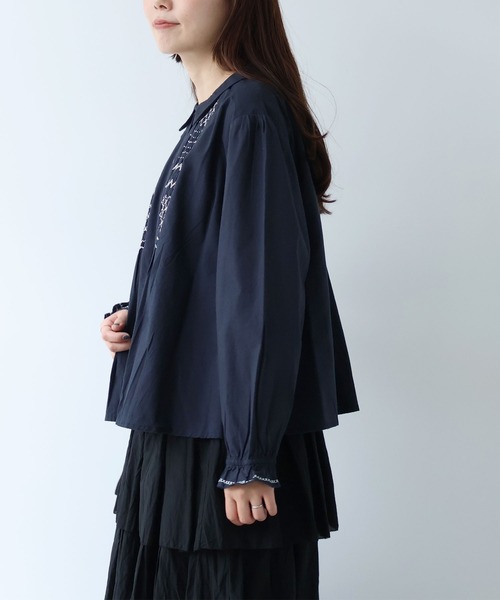 bulle de savon（ビュルデサボン）の「smocking fuwari ブラウス（シャツ/ブラウス・レディース・ブラック/ホワイト・FREE）」の21枚目の写真