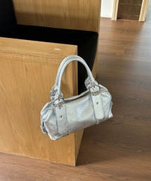 スタッズベルテッドボストンバッグ