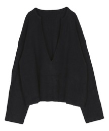 深Vネックニットプルオーバー