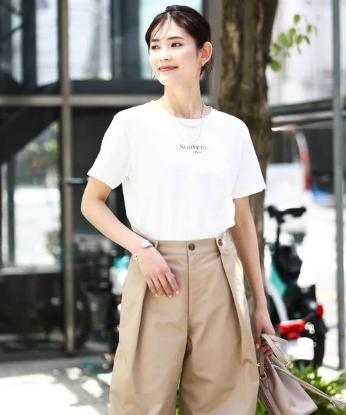 a.v.v(アーヴェヴェ)の「【接触冷感】プチロゴTシャツ(Tシャツ/カットソー・レディース・ブルー/ライトグレー/ホワイト・36/40/42/34/38)」の5枚目の写真