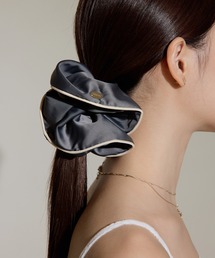 vacanza（ヴァカンザ）の「vacanza 光沢サテンのシュシュ．シュシュセット（シュシュ）」