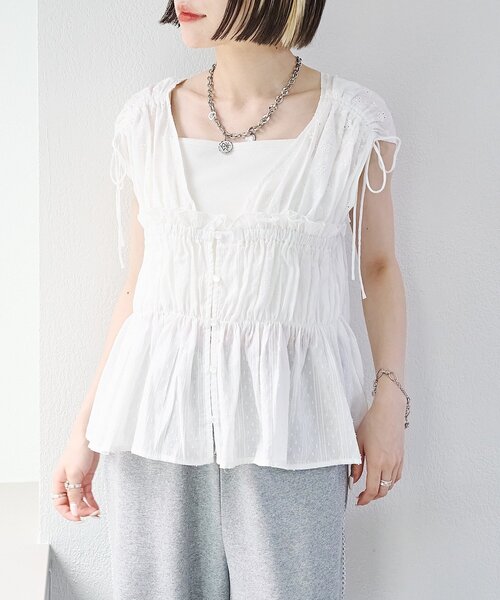 w closet(ダブルクローゼット)の「レース切替ドロストブラウス(シャツ/ブラウス・レディース・オフホワイト/イエロー/ブルー・FREE)」の7枚目の写真