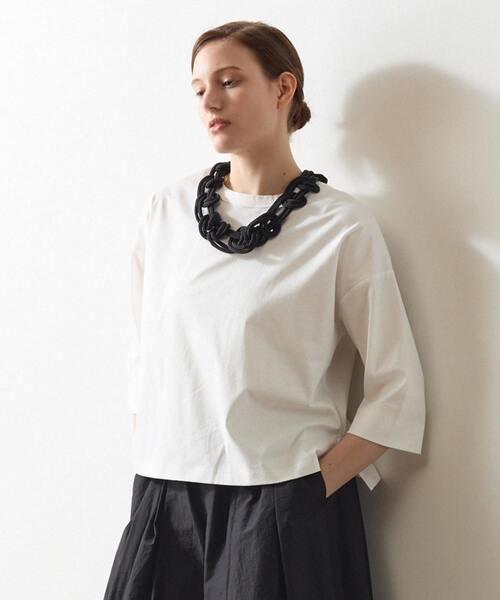 サイドスリットクルーネックプルオーバー