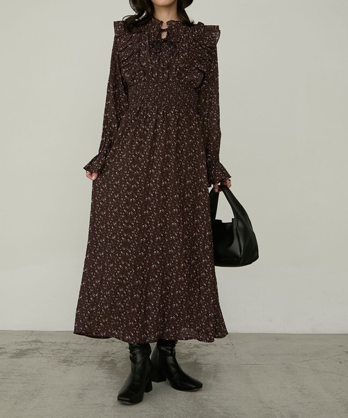 Cherir Mignon(シェリルミニョン)の「【Cherir Mignon】2way花柄ラッフルフリルワンピース(ワンピース・レディース・アイボリー/ブラック/ブラウン・S/M)」の6枚目の写真
