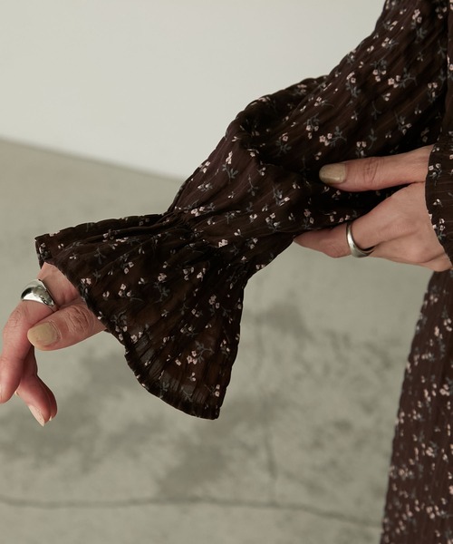Cherir Mignon(シェリルミニョン)の「【Cherir Mignon】2way花柄ラッフルフリルワンピース(ワンピース・レディース・アイボリー/ブラック/ブラウン・S/M)」の14枚目の写真