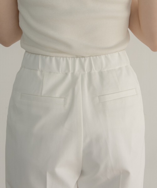 slattgir(スラットジール)の「高身長 タックハーフパンツ(トールサイズ)Essenave≪動画あり≫(その他パンツ・レディース・オフホワイト/ブラック・TM/T5L/T4L/T3L/TLL/TL)」の10枚目の写真