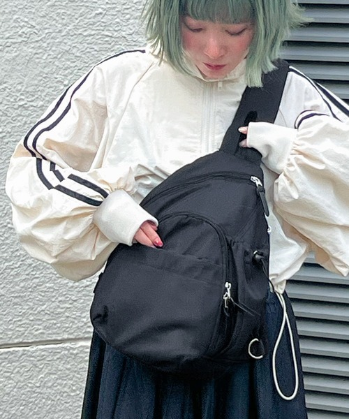 Fashion Letter(ファッションレター)の「撥水加工 マザーズバッグボディバッグ(ボディバッグ/ウエストポーチ・レディース・モカ/グレー/ブラック・FREE)」の4枚目の写真