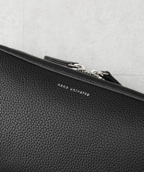 NANO universe（ナノユニバース）の「フェイクレザーボディーバッグ（ボディバッグ/ウエストポーチ・メンズ・ブラック・F）」の2枚目の写真