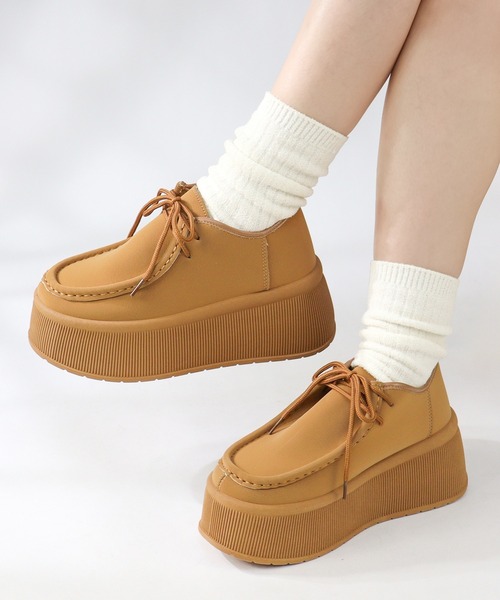 LOVEHUNTER（ラブハンター）の「LOVEHUNTER/+7.5cm 軽量厚底 ボリュームソール モカシンスニーカー(2226)（モカシン/デッキシューズ・レディース・ブラック/キャメル/ベージュ/グレー・43/42/39/38/40/44/41/37/36）」の11枚目の写真