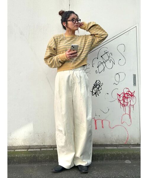 Ungrid（アングリッド）の「コクーンチノパンツ（チノパンツ・レディース・チャコールグレー/ベージュ・SMALL/MEDIUM）」の6枚目の写真