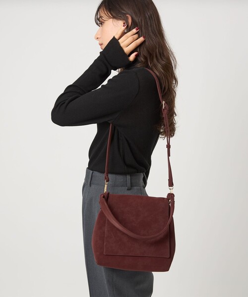 ダークグリーン フラップ付きショルダーバッグ ニナリッチ フラップ