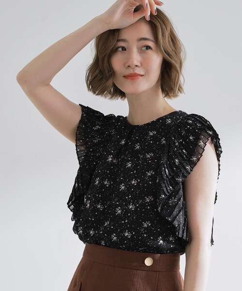 grove(グローブ)の「プリーツが彩る 華やか花柄ブラウス(シャツ/ブラウス・レディース・ブラック系/ブルー/ホワイト系3・01/02/03/04/05)」の5枚目の写真