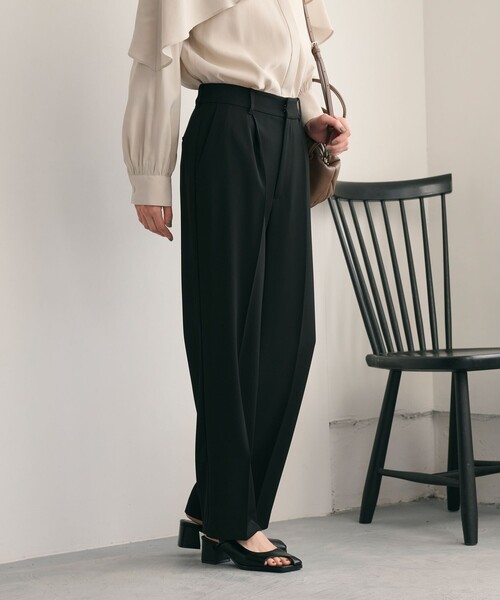 BEAUTY&YOUTH UNITED ARROWS（ビューティーアンドユースユナイテッドアローズ）の「【WEB限定 Wardrobe DAILY MINIMAL】ダブルクロス テーパードパンツ ウォッシャブル（その他パンツ・レディース・ネイビー/ブラック/ブラウン・L/M/S/XS）」の5枚目の写真