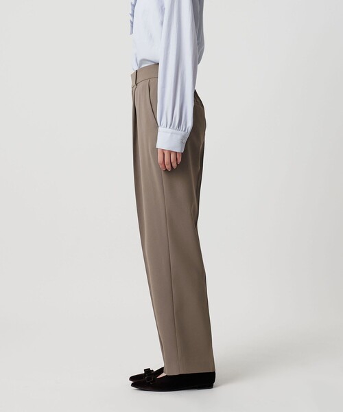 BEAUTY&YOUTH UNITED ARROWS（ビューティーアンドユースユナイテッドアローズ）の「【WEB限定 Wardrobe DAILY MINIMAL】ダブルクロス テーパードパンツ ウォッシャブル（その他パンツ・レディース・ネイビー/ブラック/ブラウン・L/M/S/XS）」の16枚目の写真