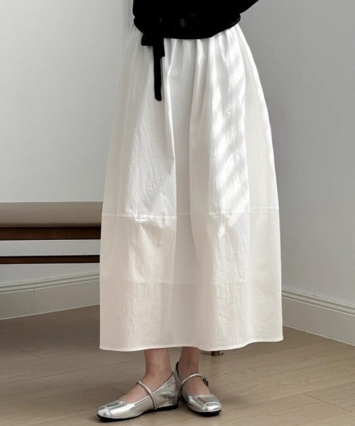 cammie(キャミー)の「切り替えコクーンフレアスカート(スカート・レディース・ホワイト/ブラック・LARGE/MEDIUM)」の1枚目の写真
