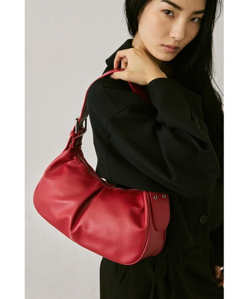 un/neu(アンノイ)の「ワンハンドルタックハンドバッグ / ペットボトル収納◎(ハンドバッグ・レディース・ブラック/レッド/シルバー/イエロー・FREE)」の8枚目の写真