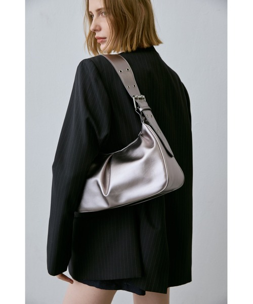 un/neu(アンノイ)の「ワンハンドルタックハンドバッグ / ペットボトル収納◎(ハンドバッグ・レディース・ブラック/レッド/シルバー/イエロー・FREE)」の11枚目の写真