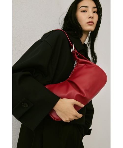 un/neu(アンノイ)の「ワンハンドルタックハンドバッグ / ペットボトル収納◎(ハンドバッグ・レディース・ブラック/レッド/シルバー/イエロー・FREE)」の7枚目の写真