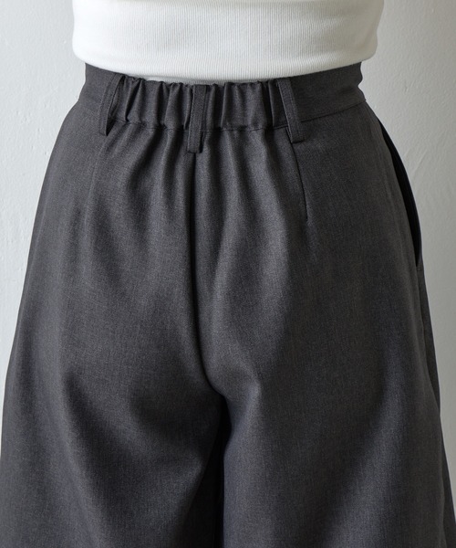 COLONY 2139（コロニートゥーワンスリーナイン）の「ウールライクハーフパンツ（その他パンツ・レディース・ブラック/チャコールグレー/ブラウン・SMALL/MEDIUM）」の11枚目の写真