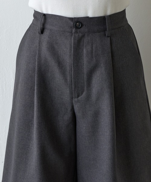 COLONY 2139（コロニートゥーワンスリーナイン）の「ウールライクハーフパンツ（その他パンツ・レディース・ブラック/チャコールグレー/ブラウン・SMALL/MEDIUM）」の7枚目の写真