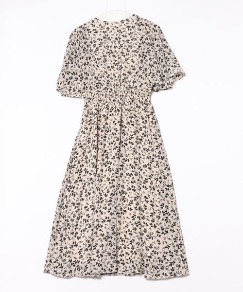 STRAWBERRY-FIELDS（ストロベリーフィールズ）の「レトロフラワーガーデン_フレアーケープスリーブワンピース（ワンピース・レディース・ブラック×ホワイト/ホワイト×ブラック・2）」の13枚目の写真