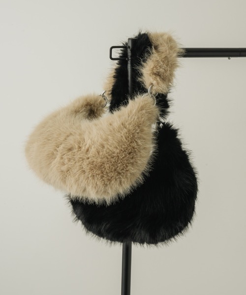 NEUNA（ヌナ）の「ファームーンバッグ（ショルダーバッグ・レディース・ベージュ/ブラック・FREE）」の19枚目の写真